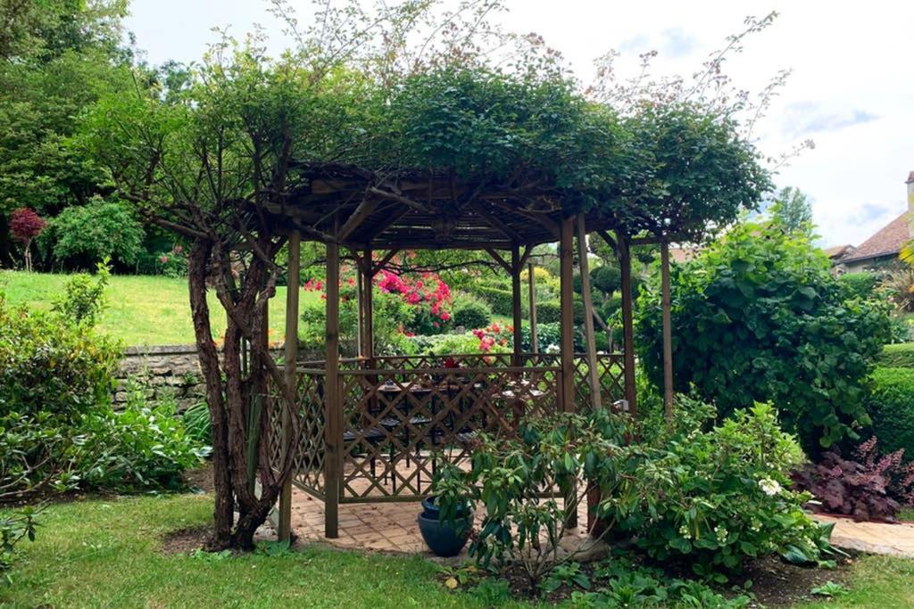 Beautiful Country House: Parisian Retreat 50 Minutes from Eiffel Tower Hodent Exterior photo