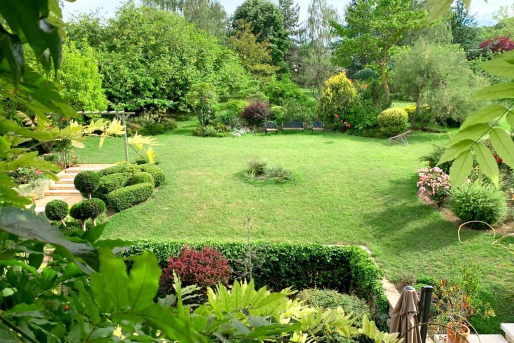 Beautiful Country House: Parisian Retreat 50 Minutes from Eiffel Tower Hodent Exterior photo